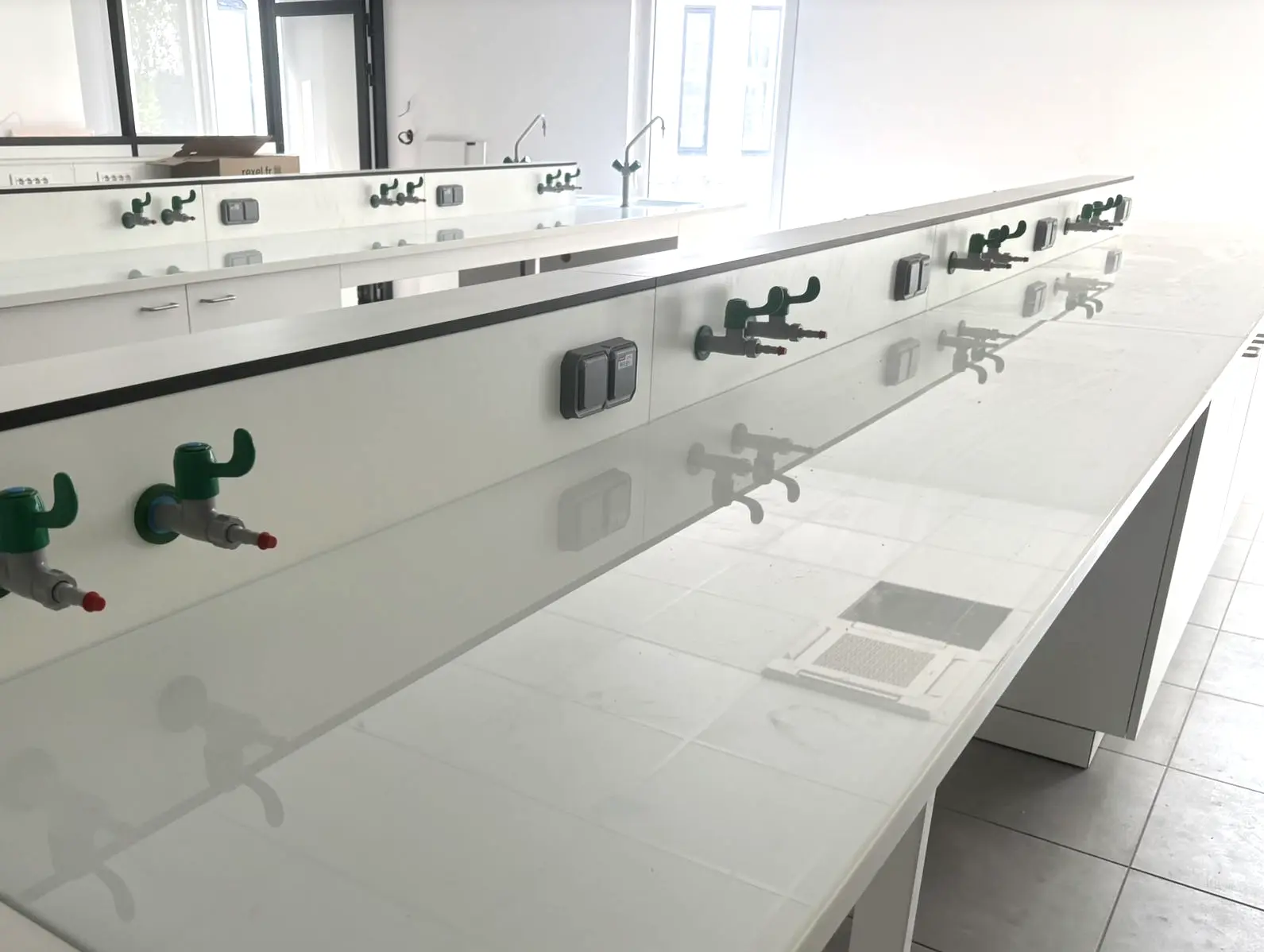Paillasses de laboratoire